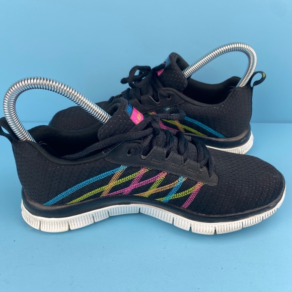 Skechers Memory Foam shoes. - Picture 5 of 8